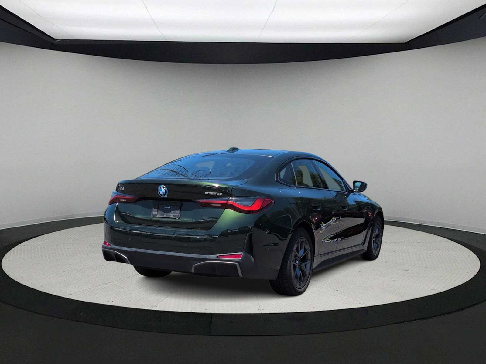 Certified 2023 BMW i4 eDrive35 RWD image 8