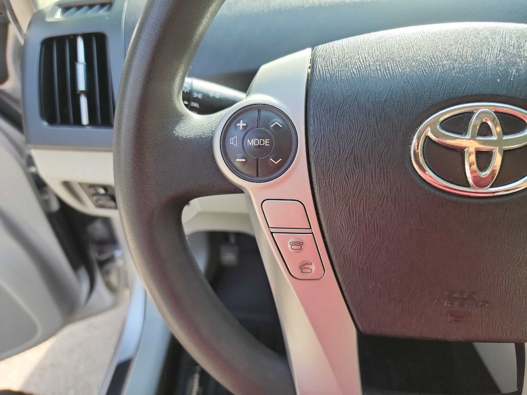 Used 2014 Toyota Prius Two FWD image 17
