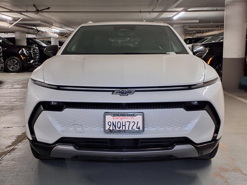 Used 2024 Chevrolet Equinox EV LT w/ LPO, Blackout Package FWD image 2