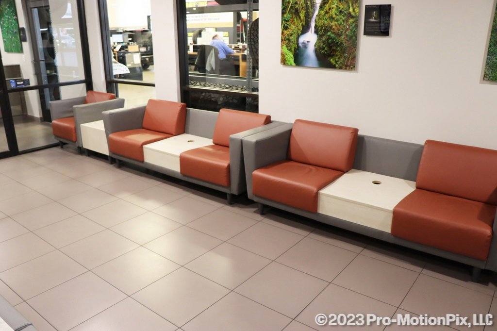 Used 2023 Ford F150 Platinum image 36