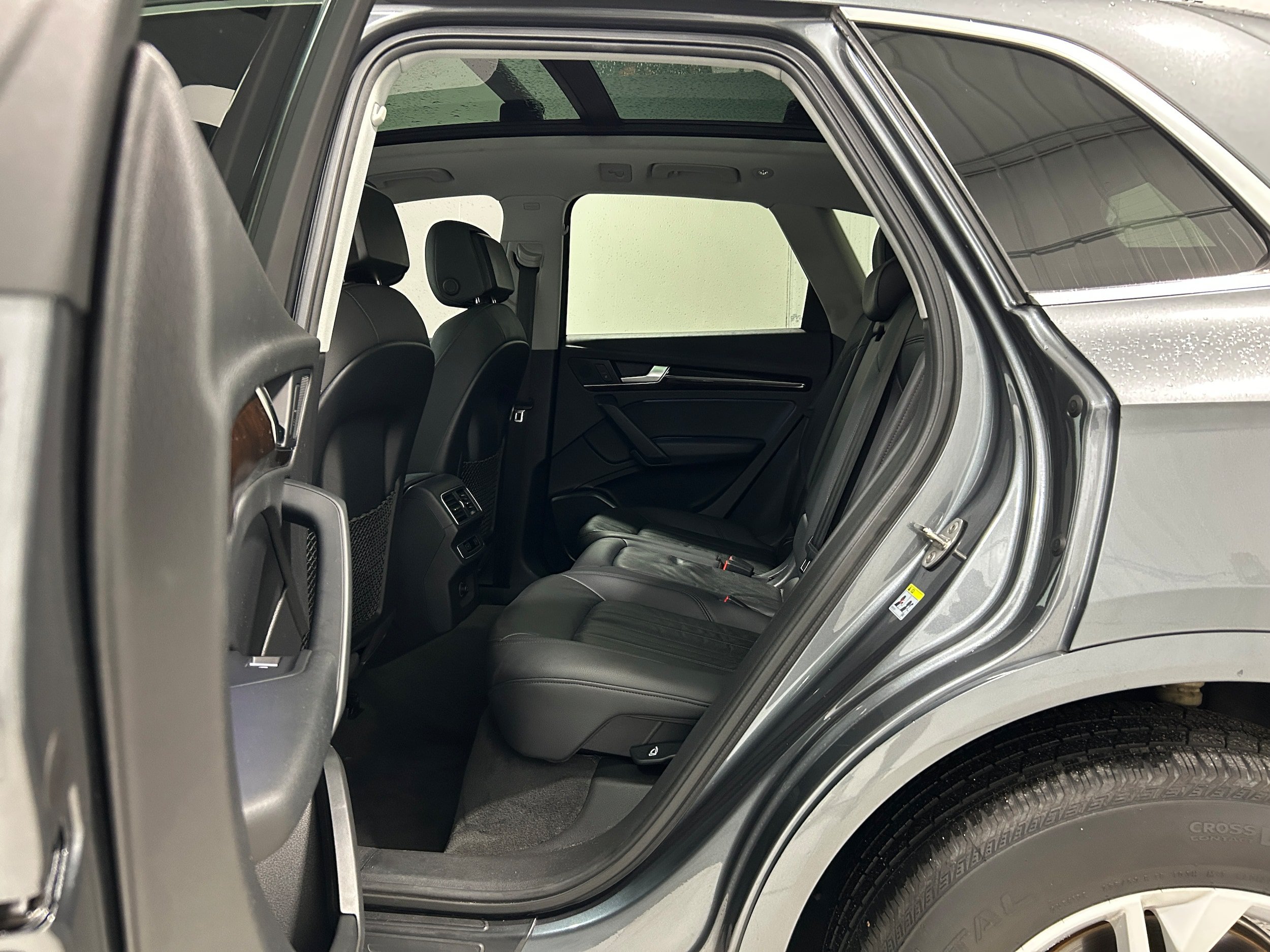 Used 2019 Audi Q5 2.0T Premium w/ Convenience Package AWD/4WD image 29