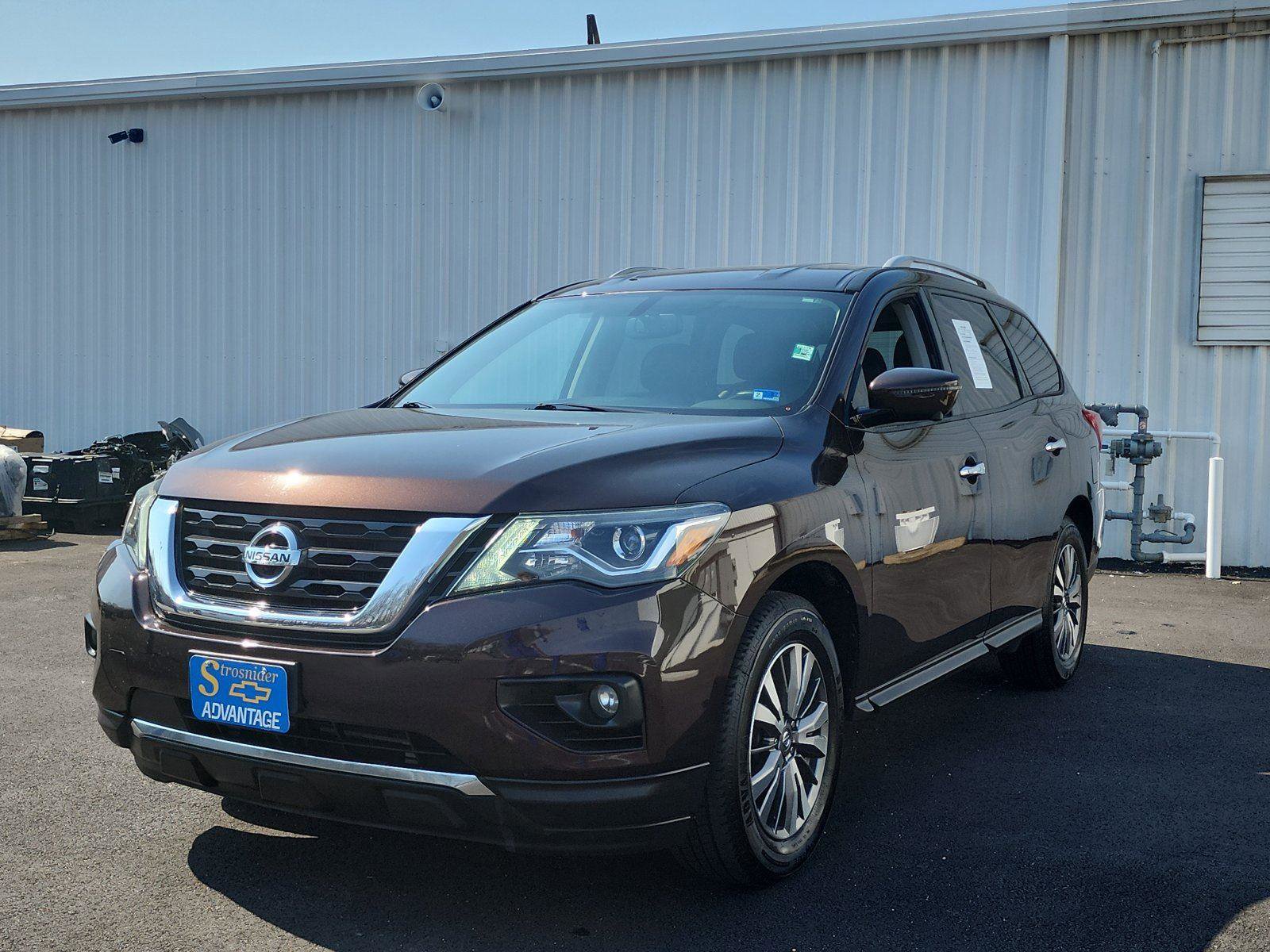Used 2020 Nissan Pathfinder SL video 1