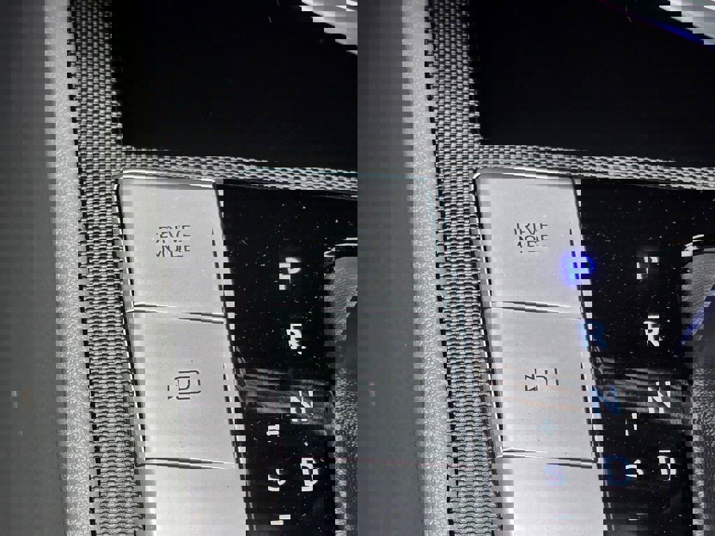 Used 2023 Hyundai Elantra SEL w/ Cargo Package image 15