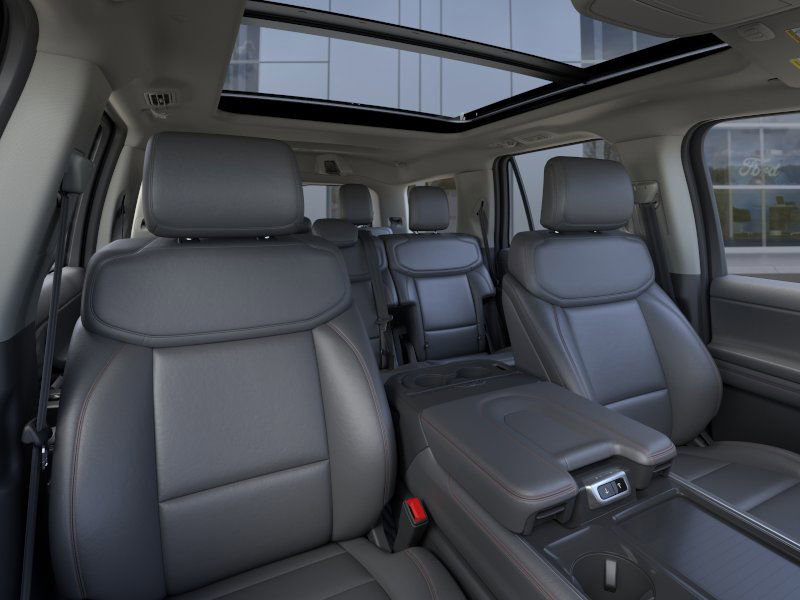 New 2025 Ford Expedition Active image 10