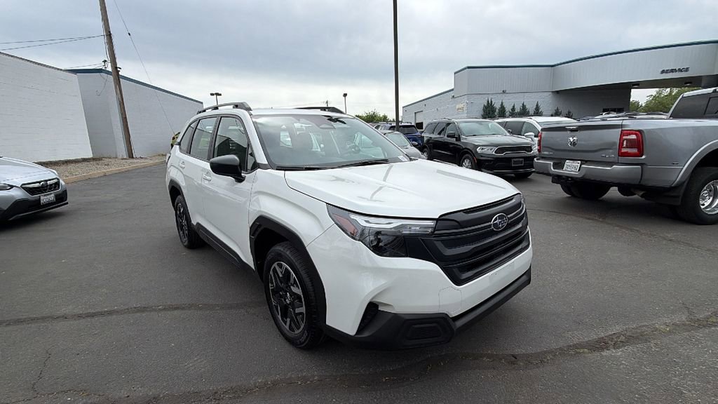 Used 2025 Subaru Forester image 2