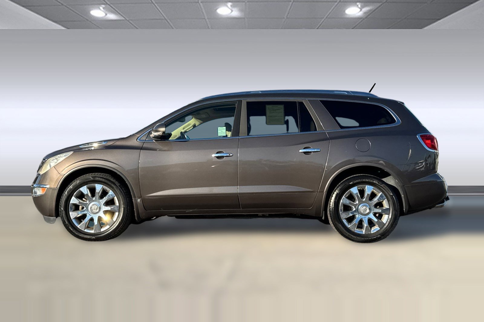 Used 2010 Buick Enclave CXL w/ Trailering Provision Package image 2