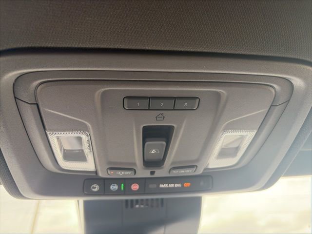 New 2026 GMC Sierra 1500 SLT w/ SLT Premium Plus Package image 25