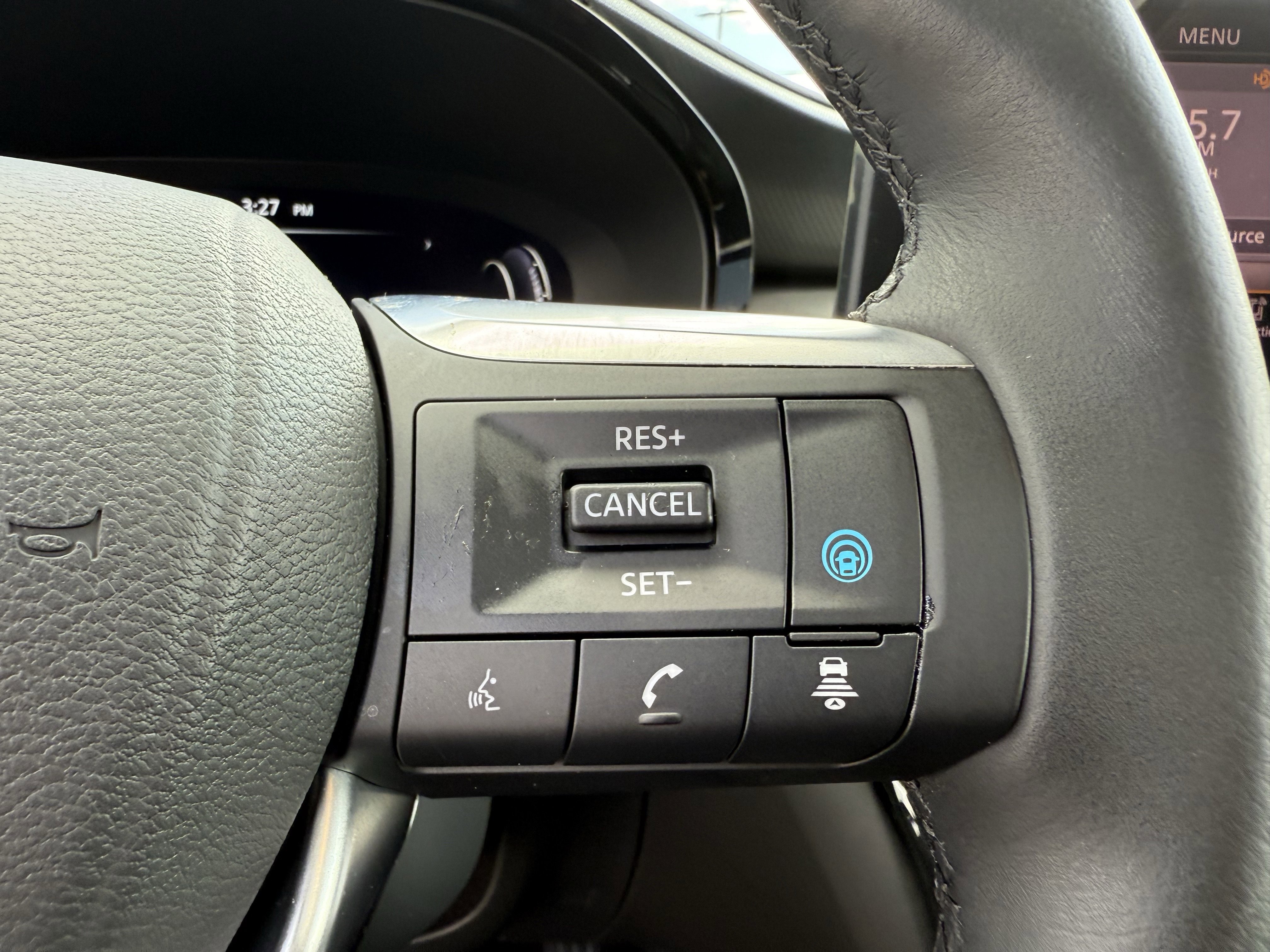 Certified 2025 INFINITI QX60 Luxe image 18