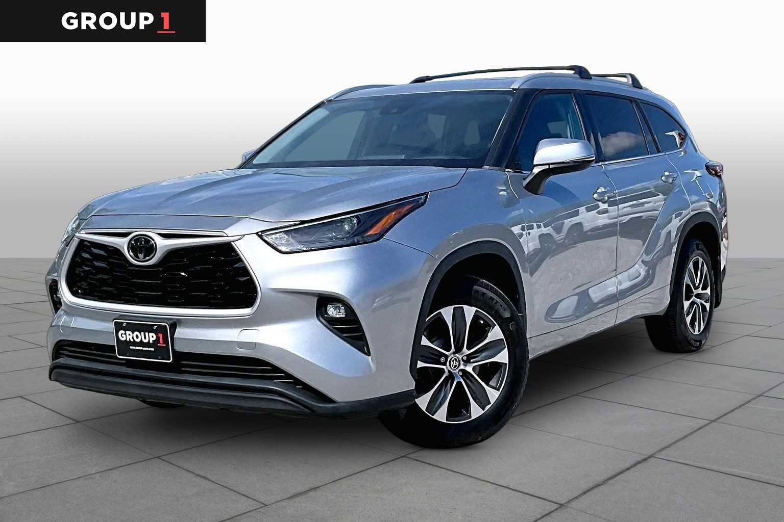 Used 2022 Toyota Highlander XLE image 1