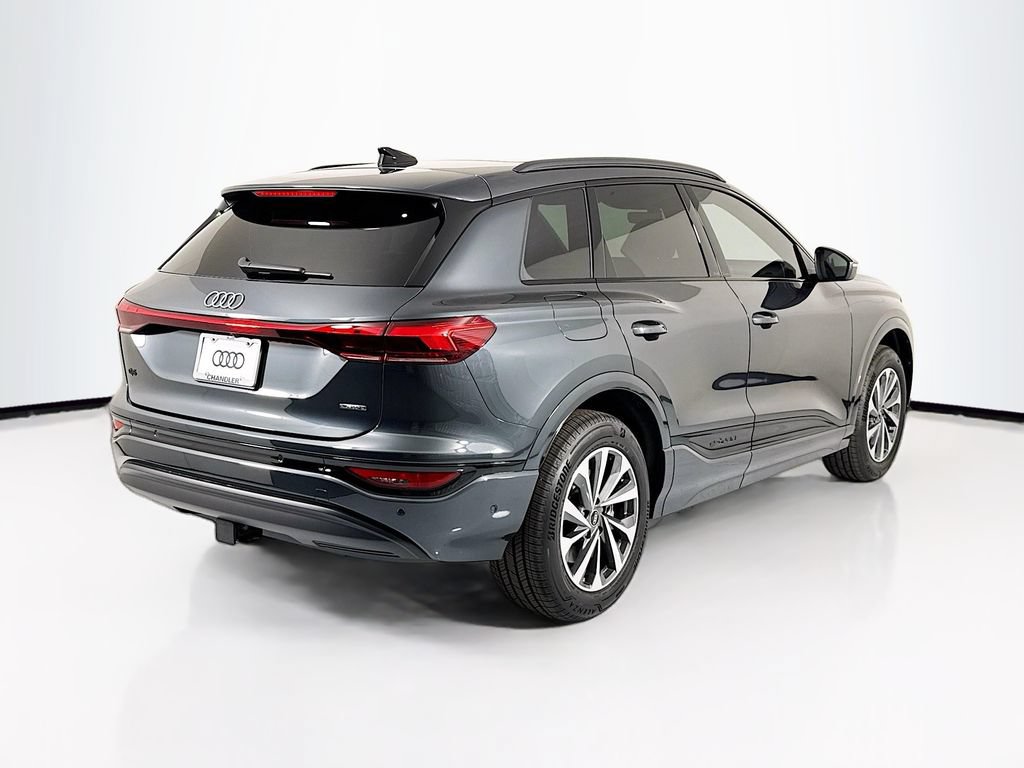 Used 2025 Audi Q6 e-tron Premium AWD/4WD image 6