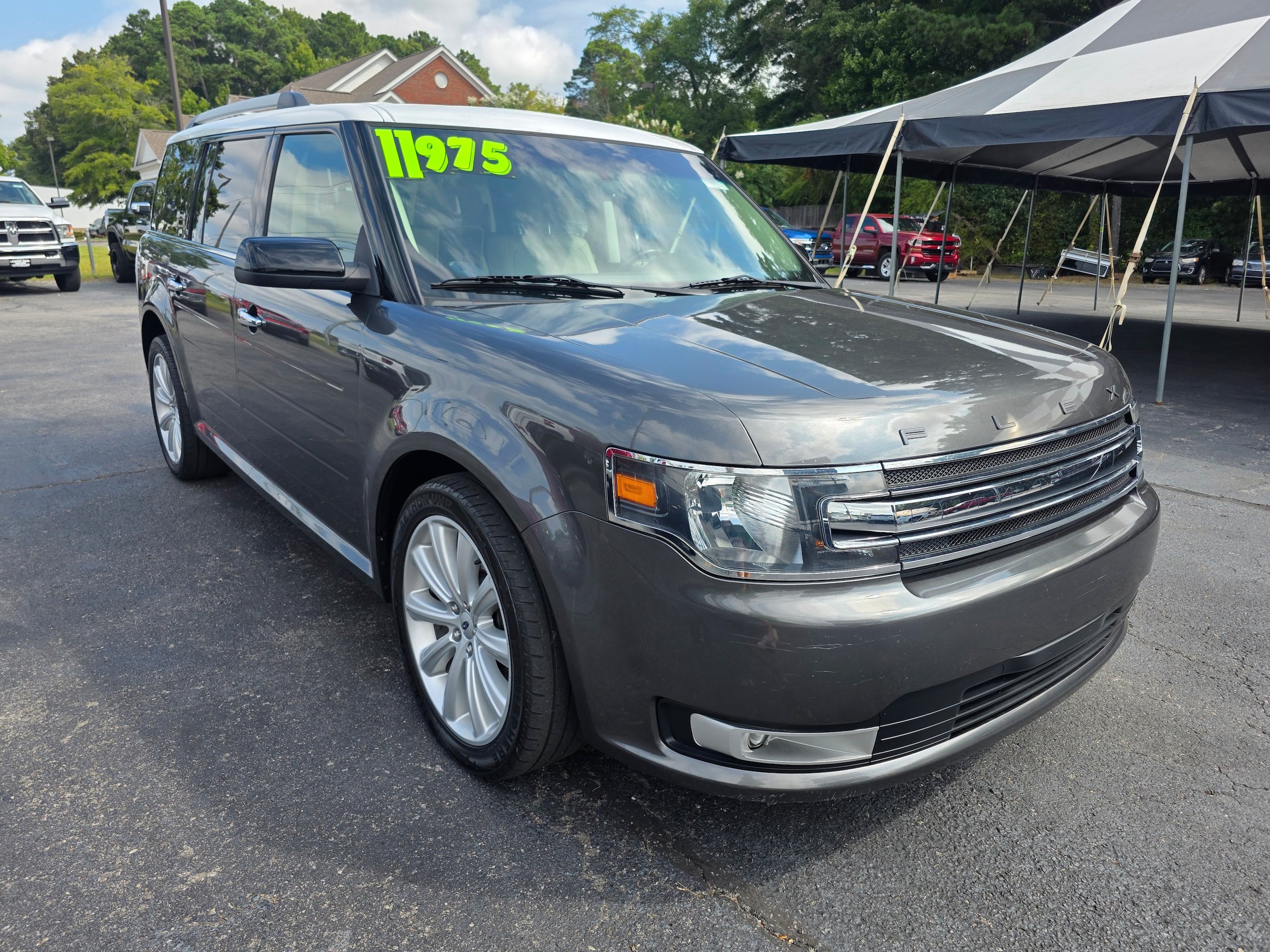 Used 2017 Ford Flex SEL w/ Equipment Group 202A FWD image 3