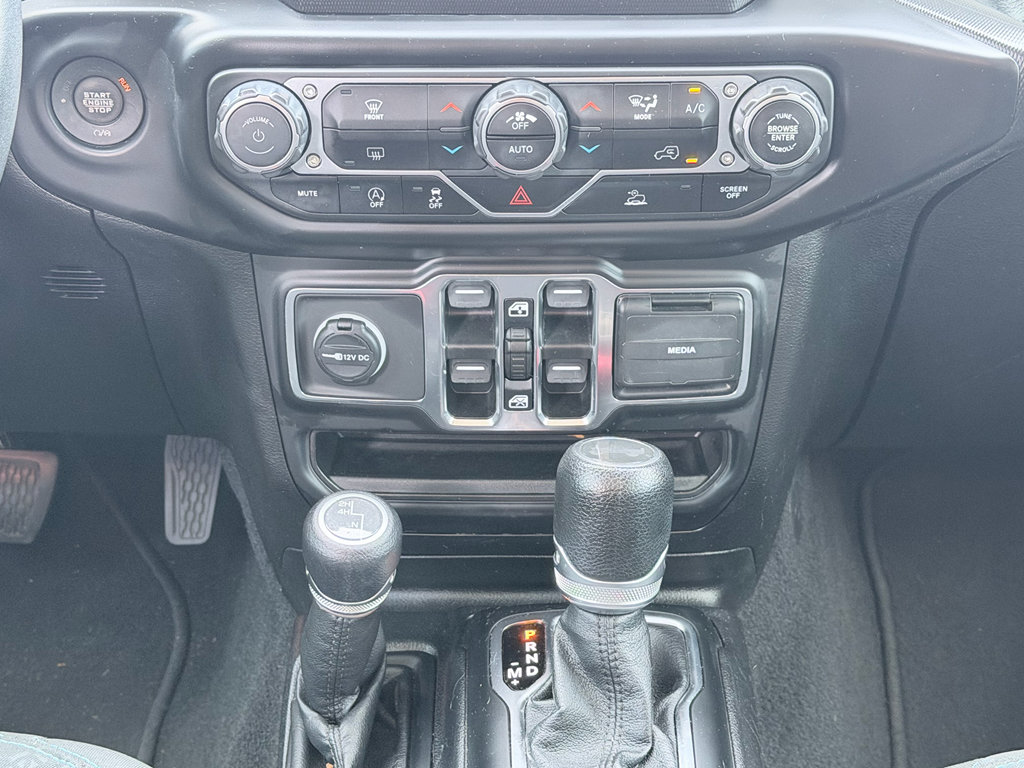 Used 2021 Jeep Wrangler Unlimited Sport AWD/4WD image 18