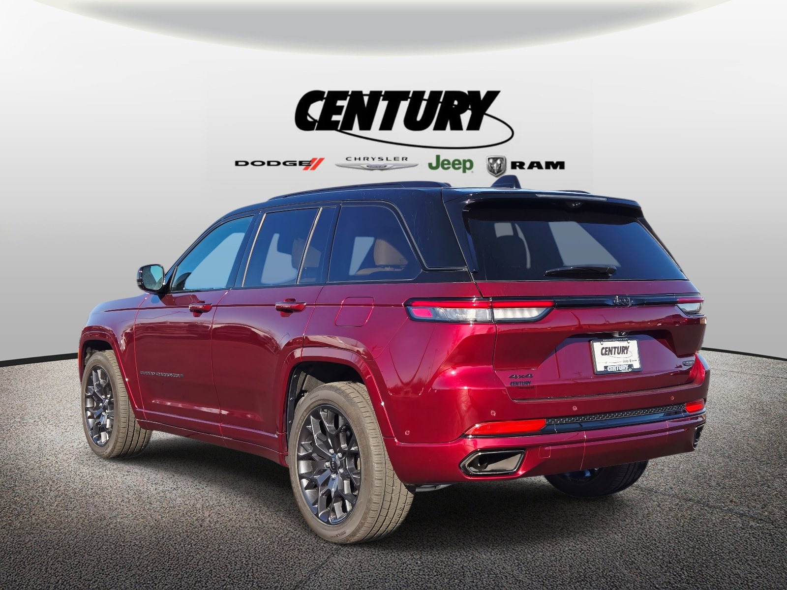 Used 2024 Jeep Grand Cherokee Summit image 6