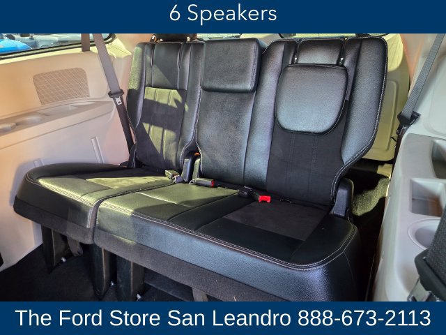 Used 2020 Dodge Grand Caravan SXT FWD image 16