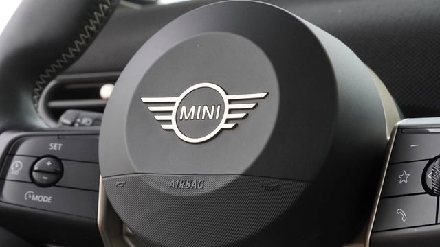 Used 2025 MINI Cooper S image 26