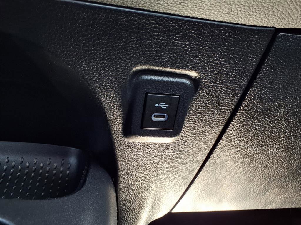 Used 2023 Toyota Corolla LE image 11