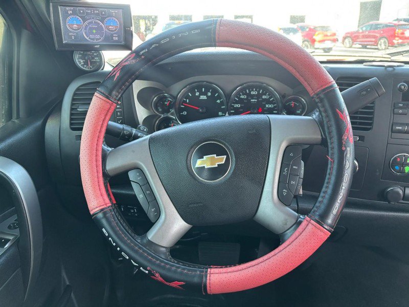 Used 2011 Chevrolet Silverado 2500 LT w/ Interior Plus Package AWD/4WD image 15
