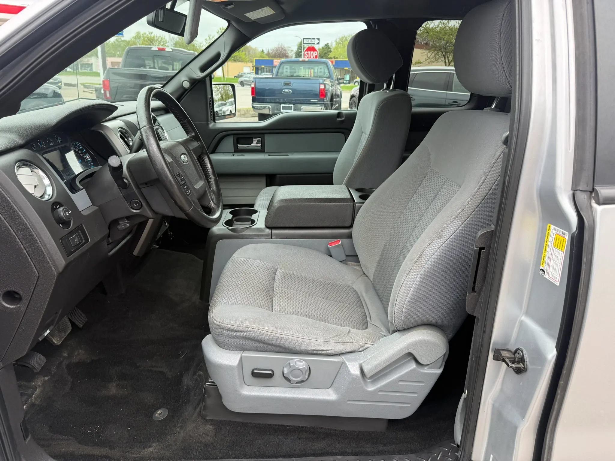 Used 2013 Ford F150 XLT w/ Luxury Equipment Group AWD/4WD image 14
