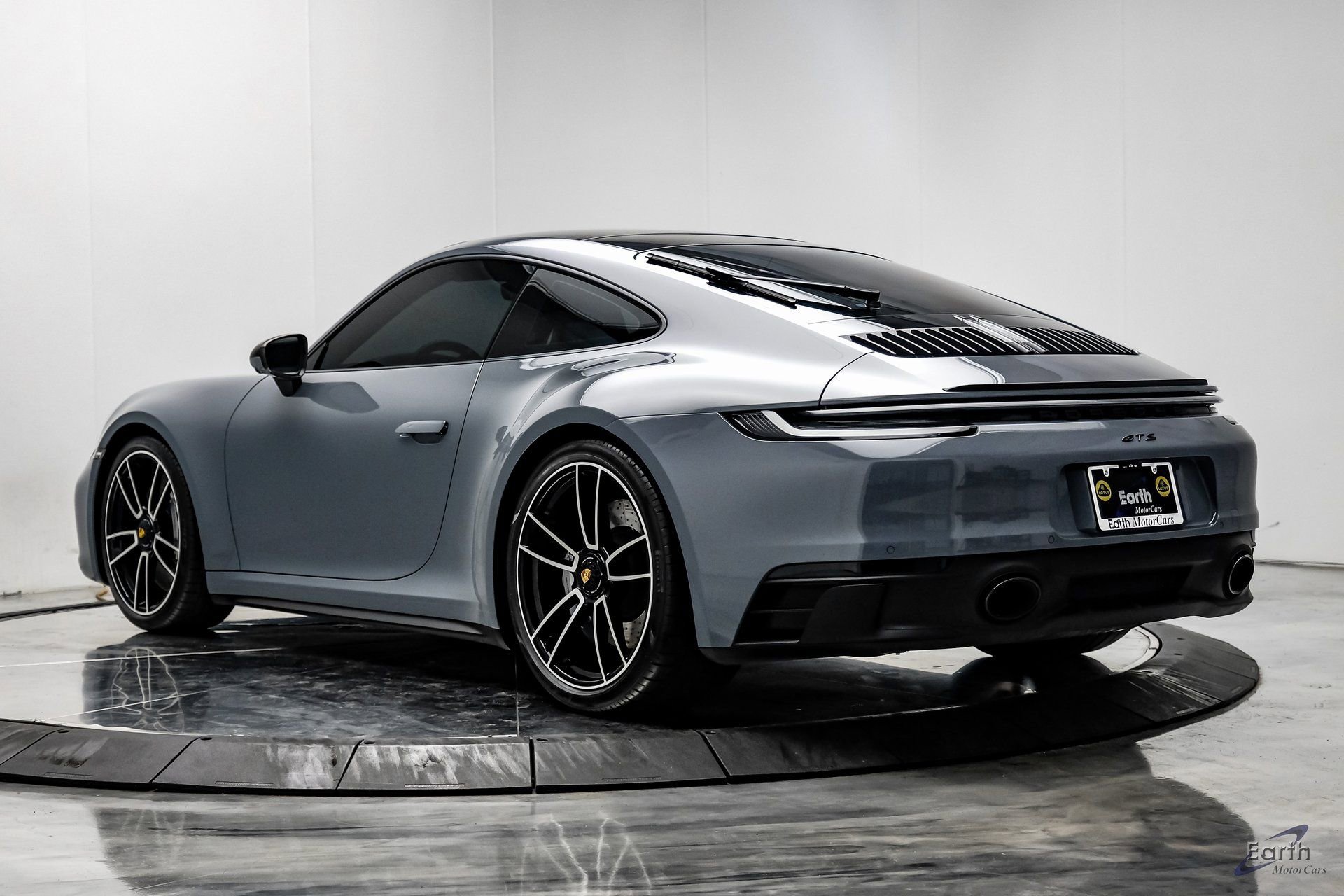 Used 2024 Porsche 911 Carrera GTS RWD image 10