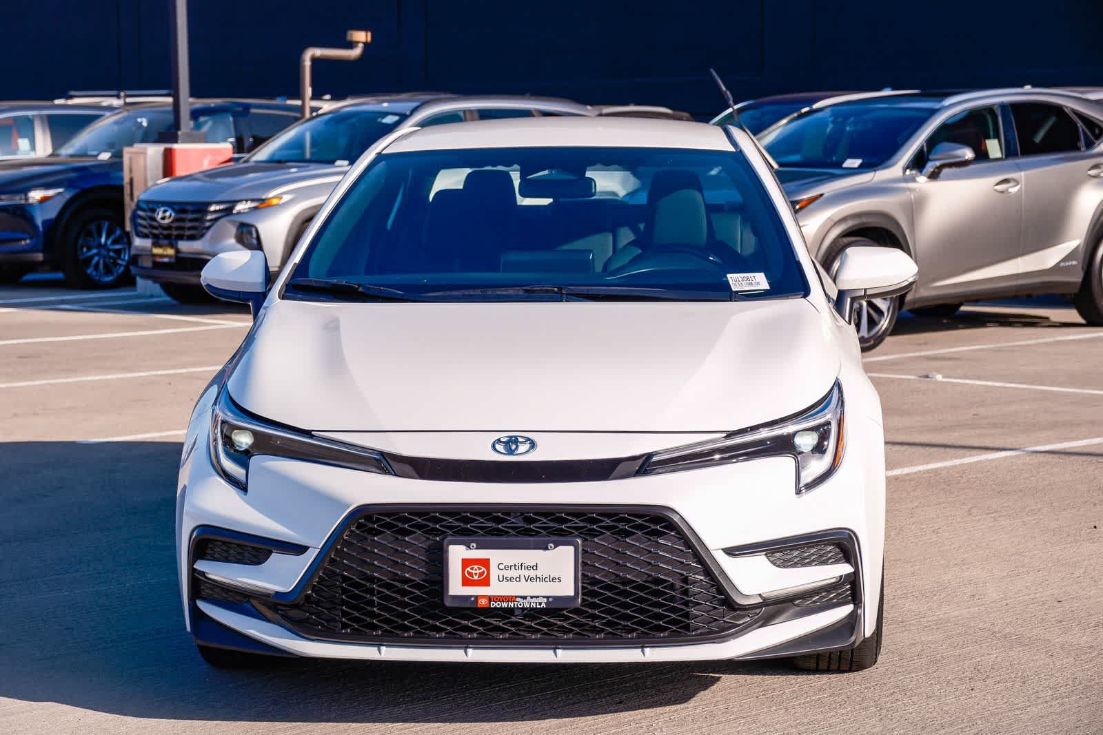 Certified 2025 Toyota Corolla SE w/ Convenience Package FWD image 2