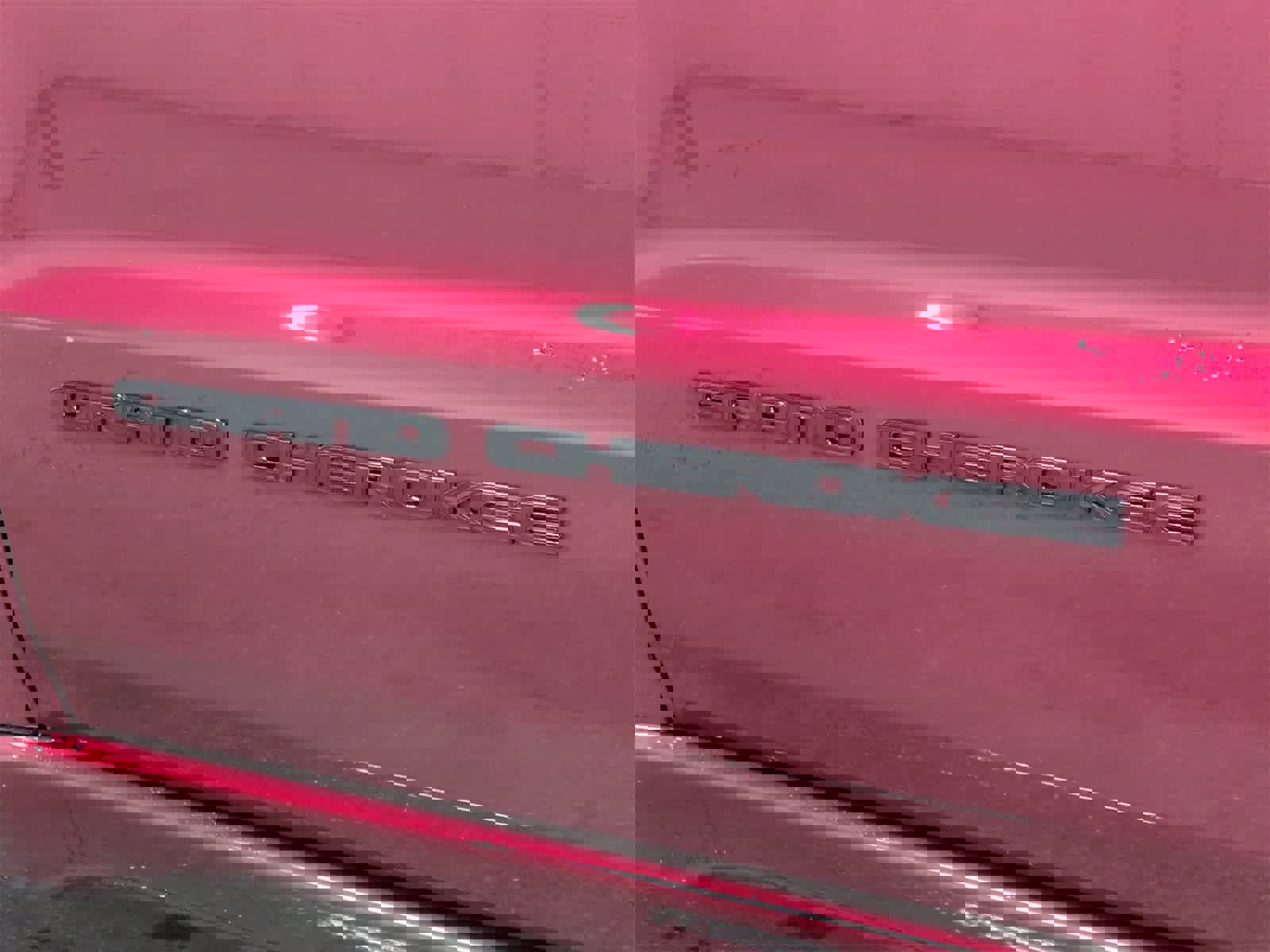 Certified 2021 Jeep Grand Cherokee Laredo X image 12