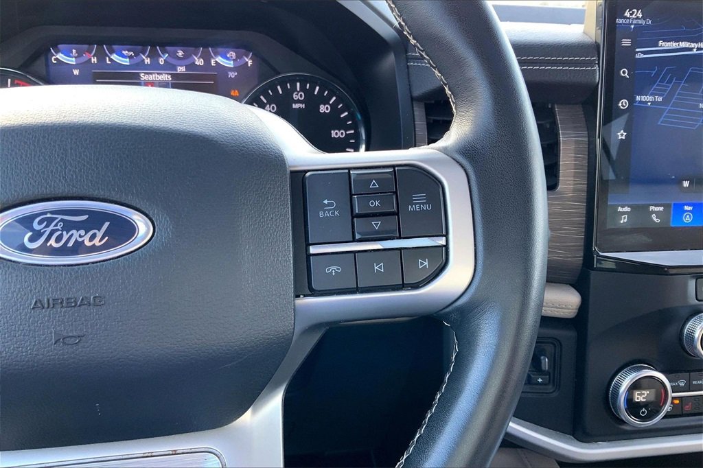 Used 2023 Ford Expedition Limited image 13