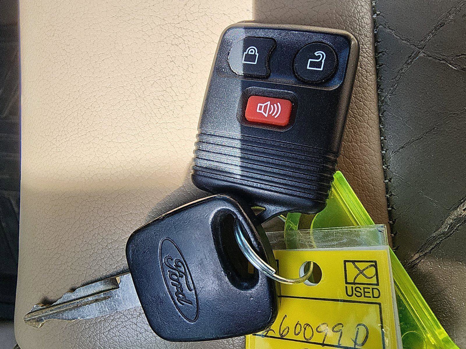 Used 2001 Ford F150 Lariat AWD/4WD image 19