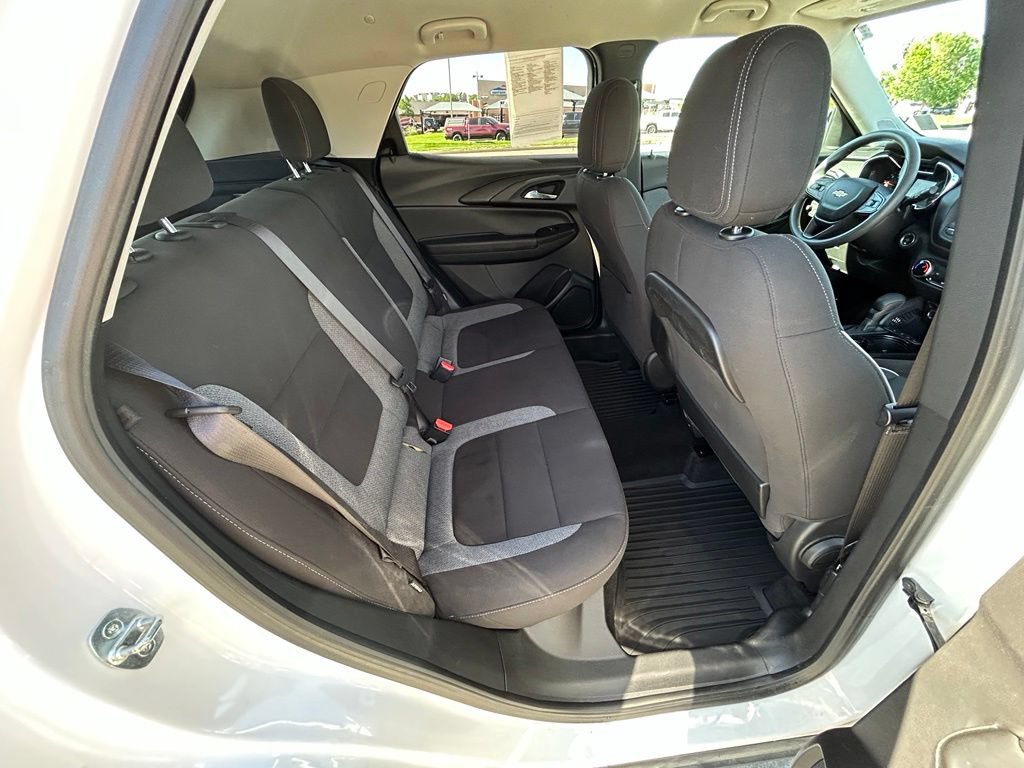 Used 2022 Chevrolet TrailBlazer LT AWD/4WD image 28