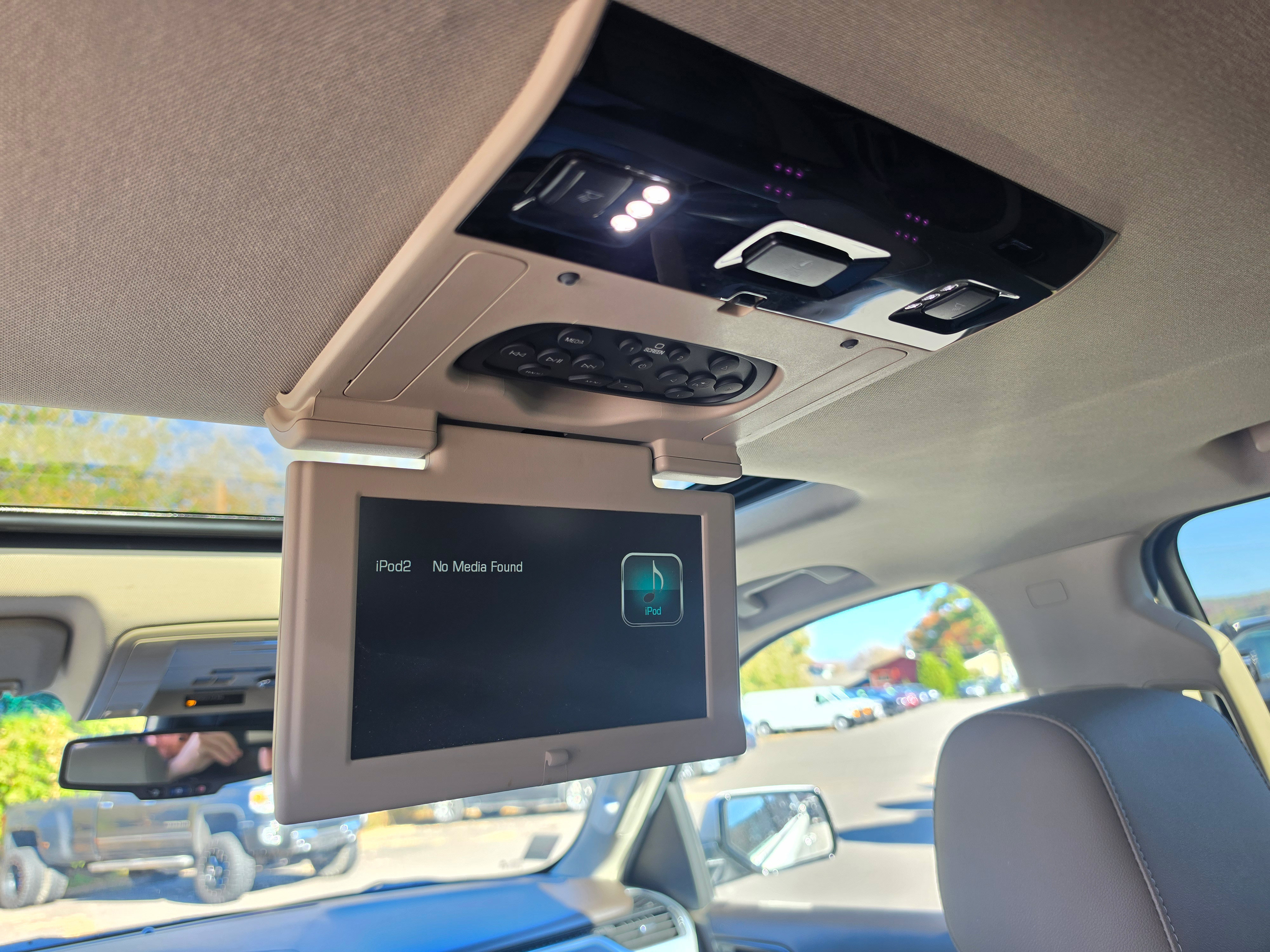Used 2019 Chevrolet Tahoe LT AWD/4WD image 18
