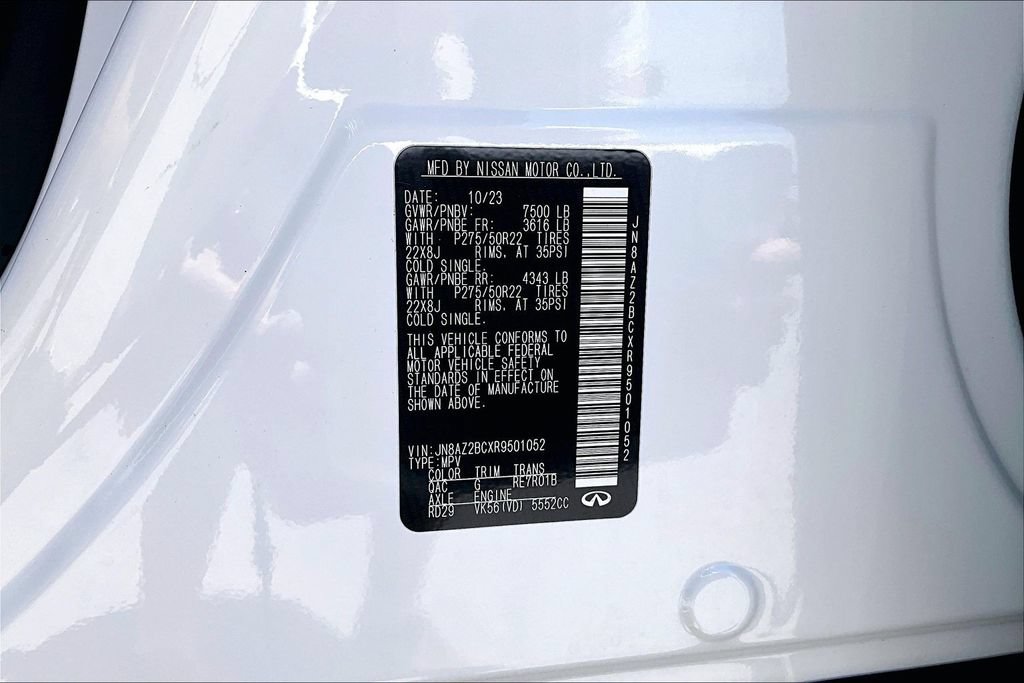 Used 2024 INFINITI QX80 Sensory w/ Cargo Package AWD/4WD image 18