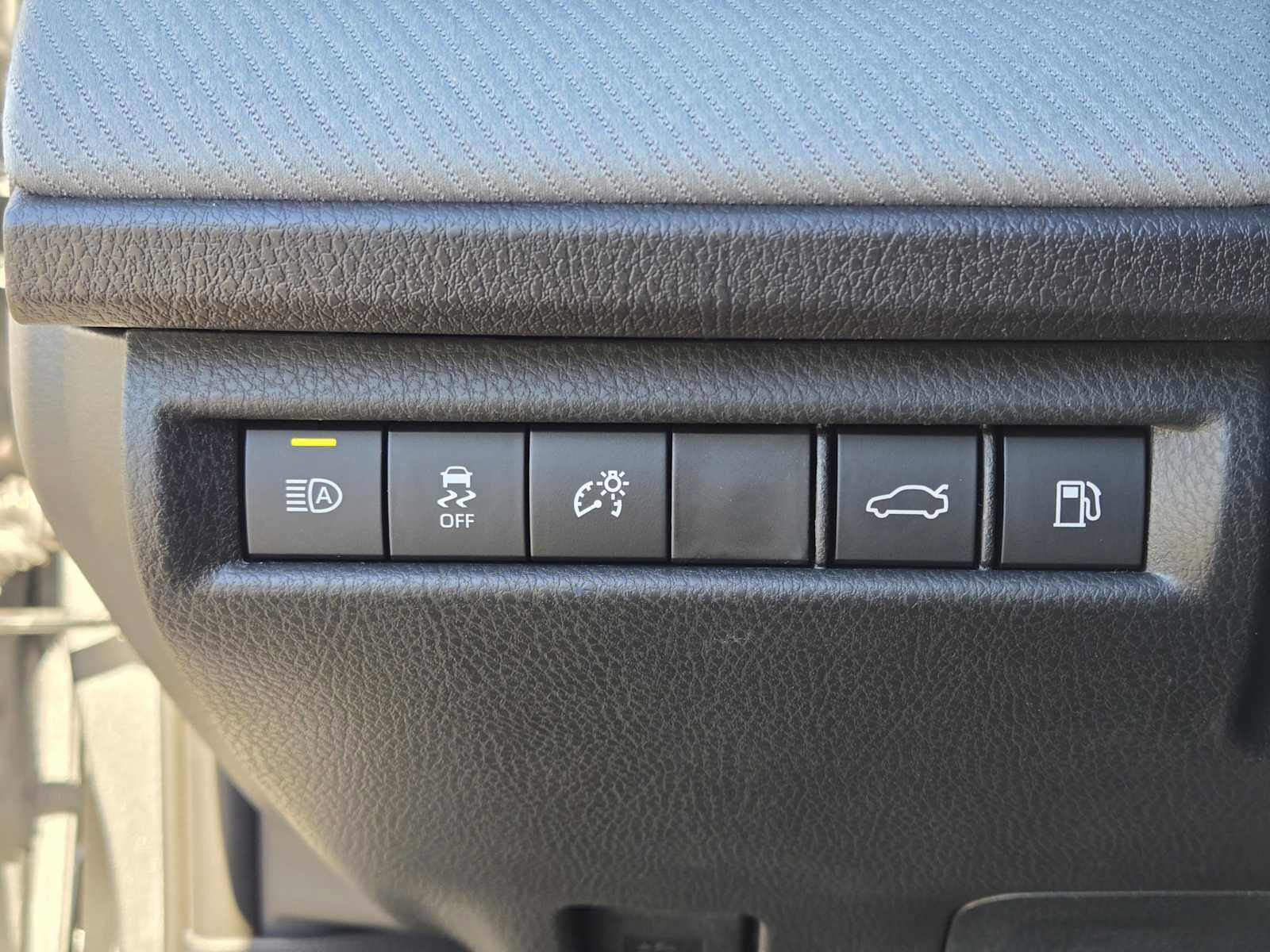 Used 2026 Toyota Camry SE w/ Convenience Package image 19