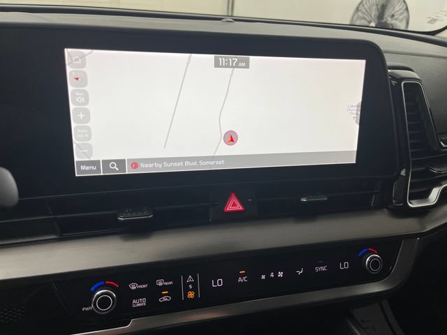 Used 2024 Kia Sportage EX AWD/4WD image 19