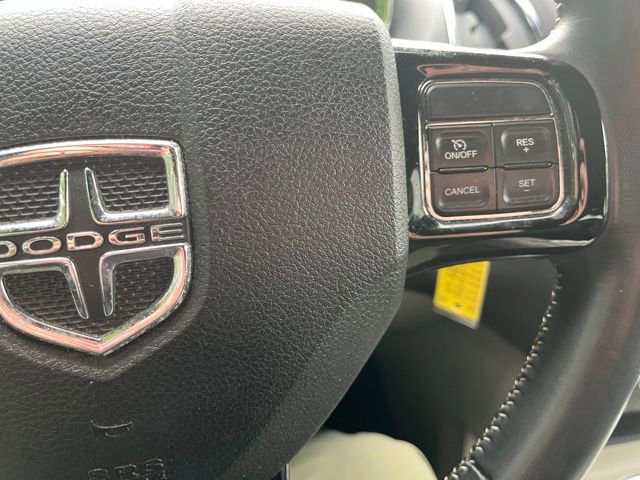 Used 2019 Dodge Grand Caravan SXT FWD image 17