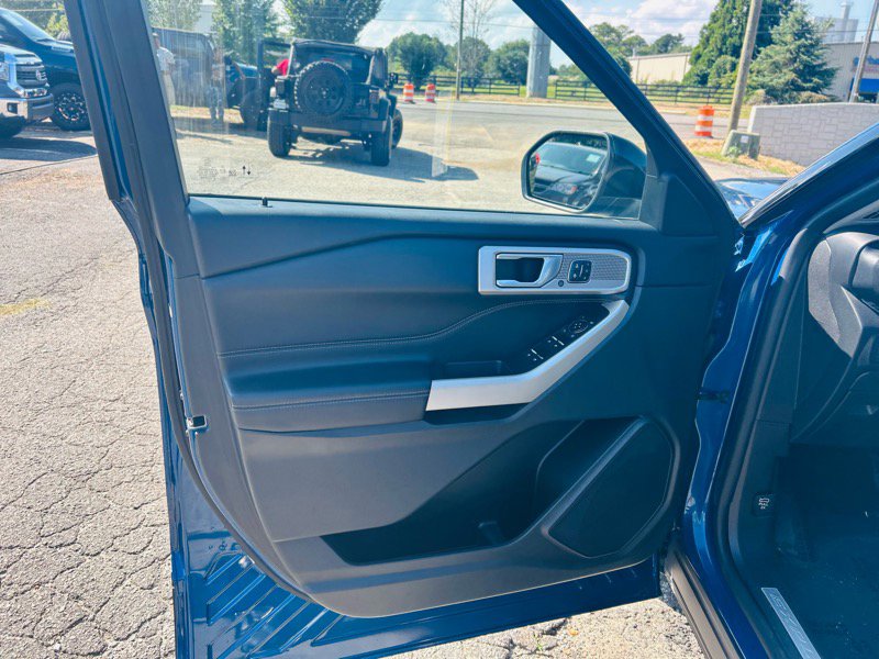 Used 2021 Ford Explorer Limited w/ Equipment Group 301A image 20