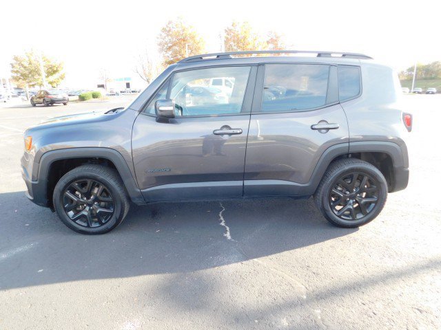 Used 2018 Jeep Renegade Altitude image 9