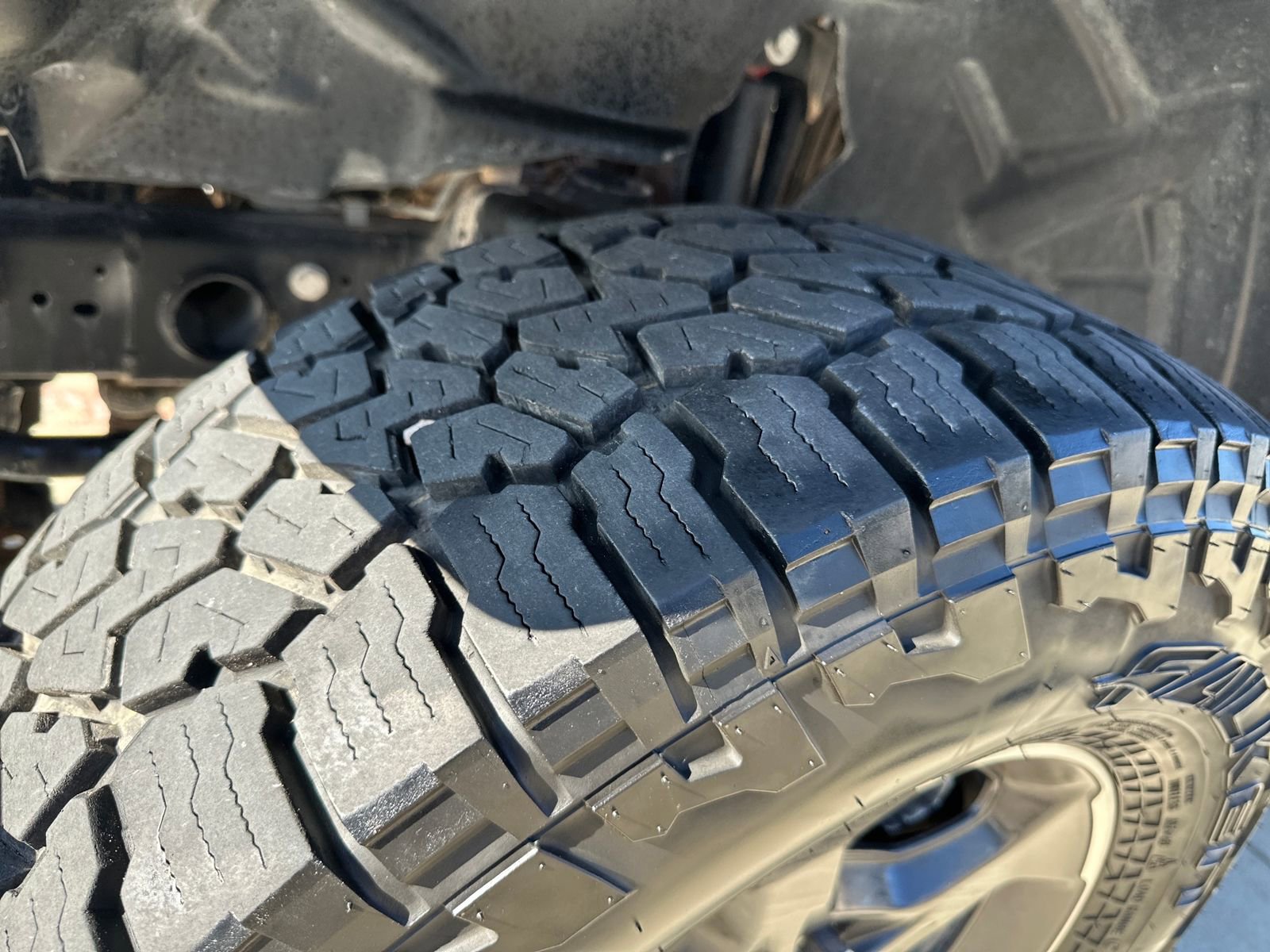 Used 2023 Jeep Gladiator Rubicon w/ Cold Weather Group image 31