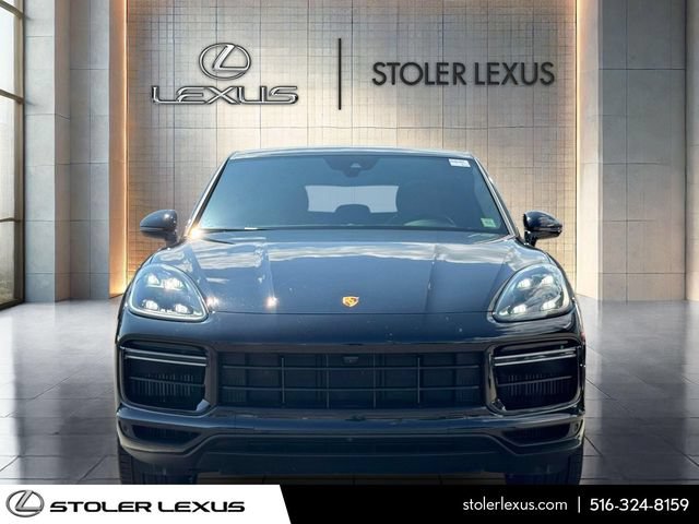Used 2022 Porsche Cayenne Turbo S AWD/4WD image 2