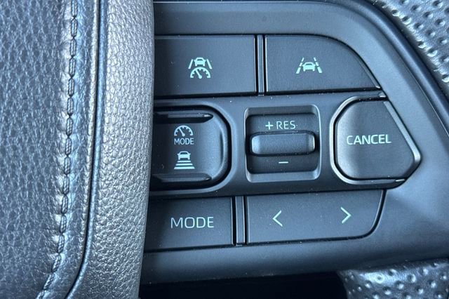 Used 2025 Toyota Tacoma SR5 image 38