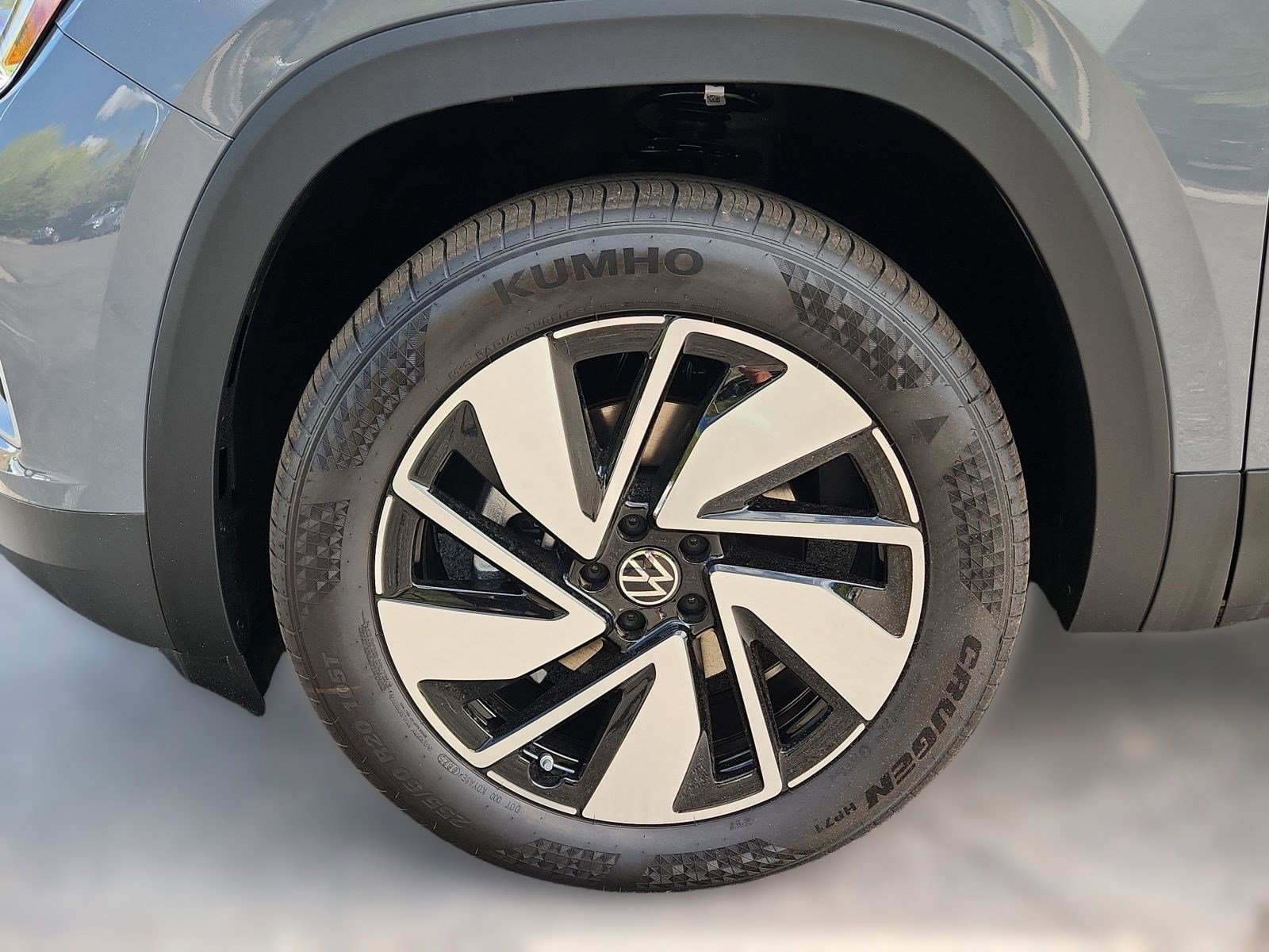 New 2025 Volkswagen Atlas SEL image 20