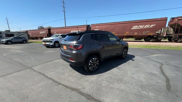 Used 2023 Jeep Compass Limited AWD/4WD image 8
