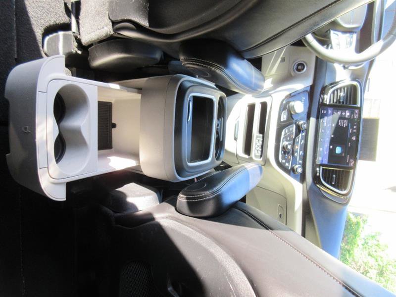 Used 2023 Chrysler Pacifica Touring-L FWD image 25