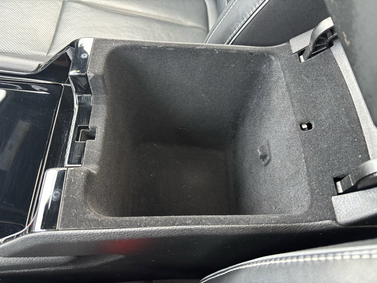 Used 2021 Jeep Grand Cherokee L Overland w/ Luxury Tech Group IV image 32