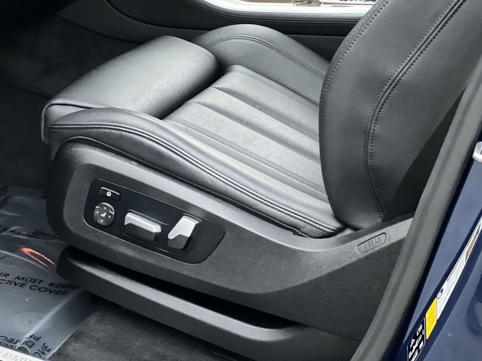 Used 2022 BMW X5 xDrive40i w/ Parking Assistance Package image 12