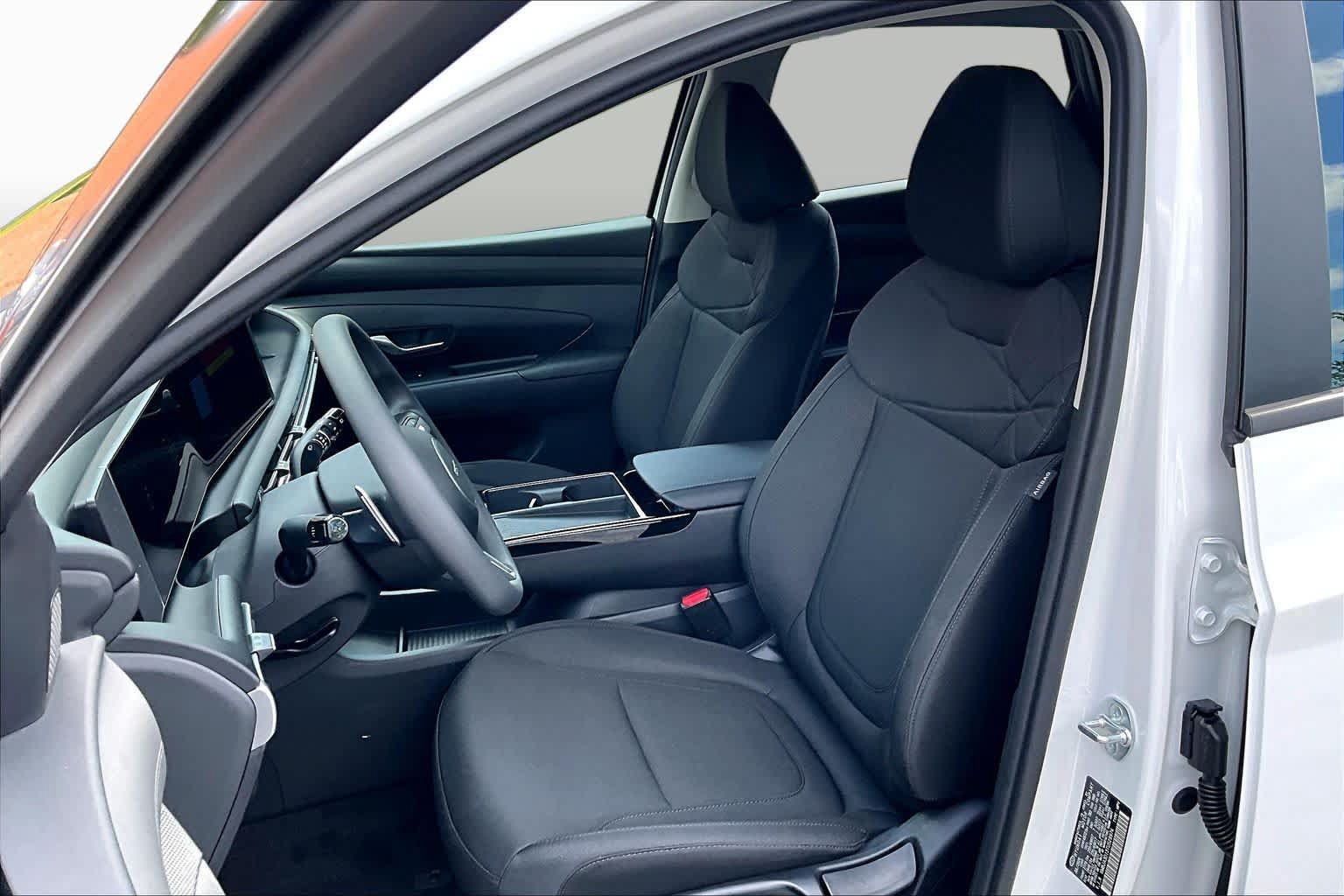 New 2026 Hyundai Tucson Blue SE FWD image 15