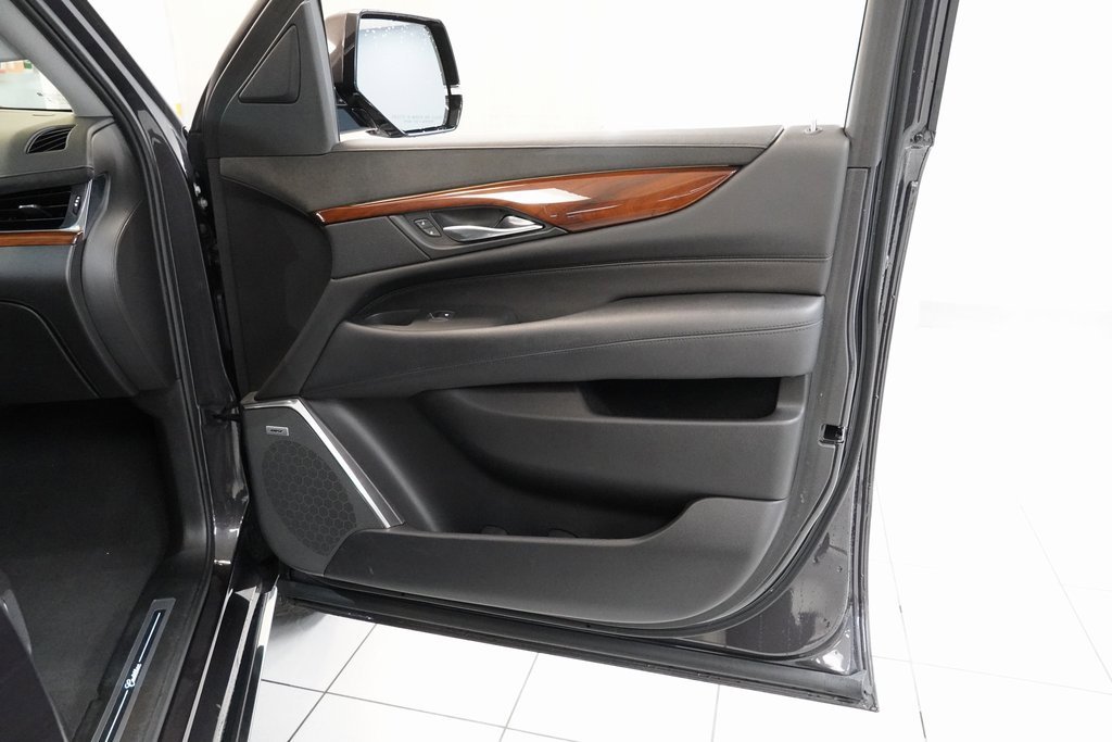 Used 2017 Cadillac Escalade ESV Premium Luxury image 26