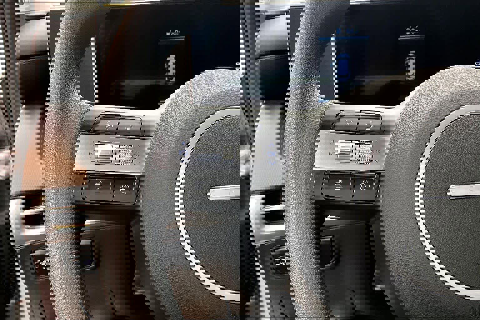 Used 2025 Hyundai Tucson SE image 42