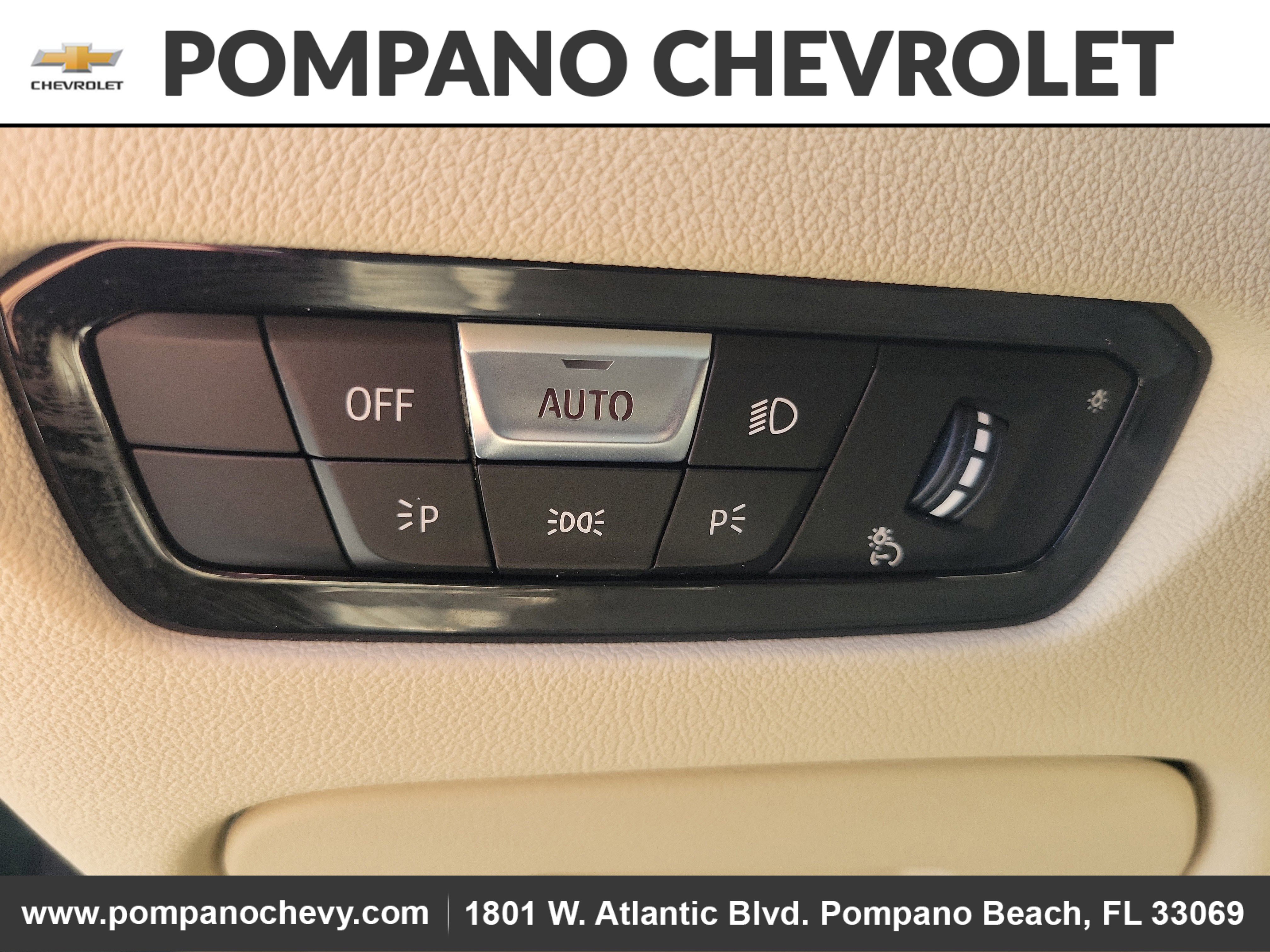 Used 2021 BMW 330i Sedan w/ Convenience Package image 19