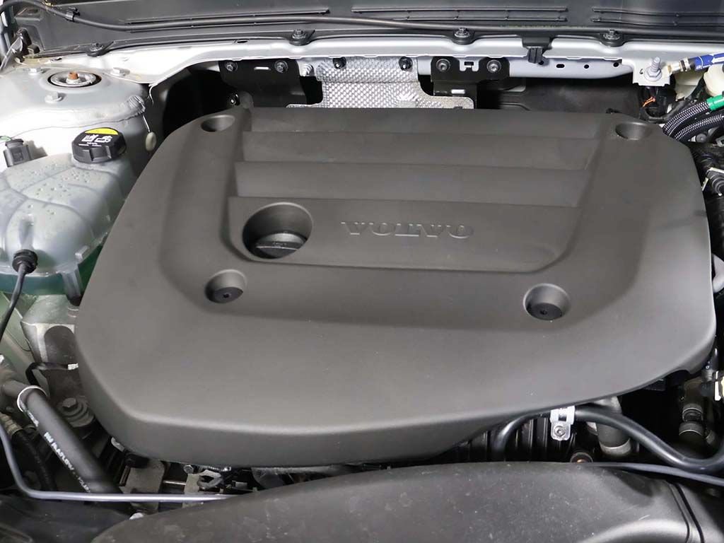 Used 2023 Volvo XC40 B5 Plus w/ Climate Package AWD/4WD image 18