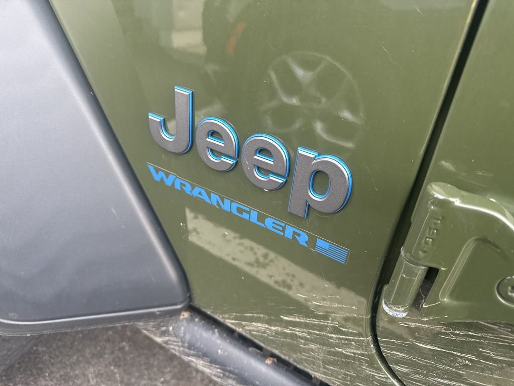 Used 2024 Jeep Wrangler Unlimited AWD/4WD image 10