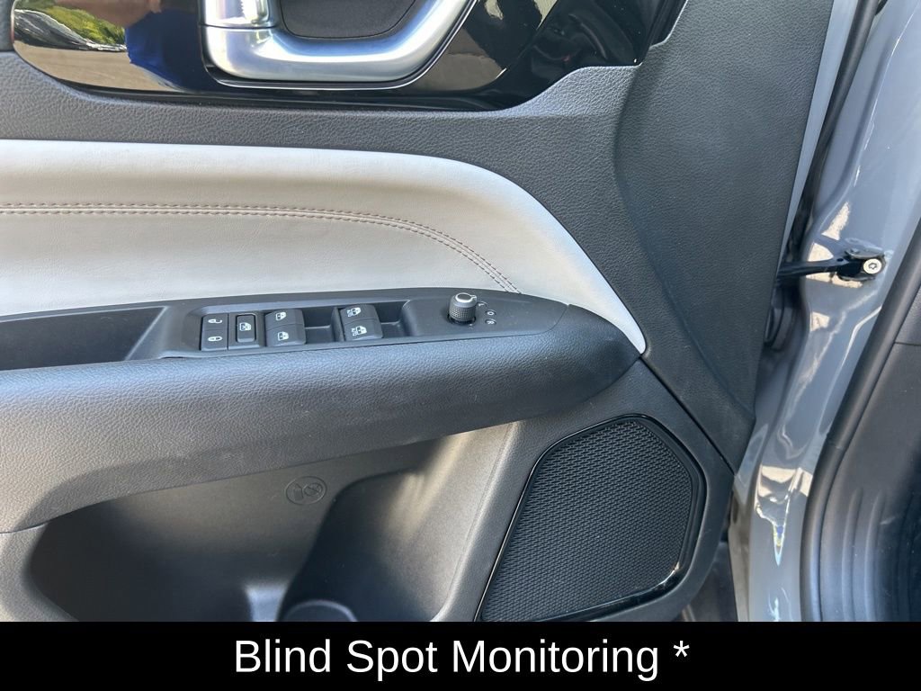 Certified 2022 Jeep Compass Limited image 12